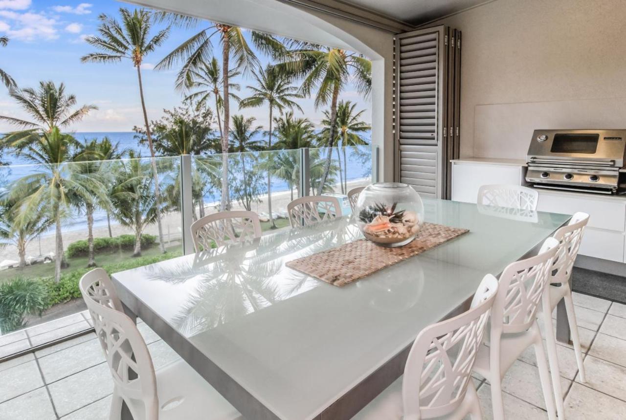 Island Views Beachfront Apartments Palm Cove Extérieur photo