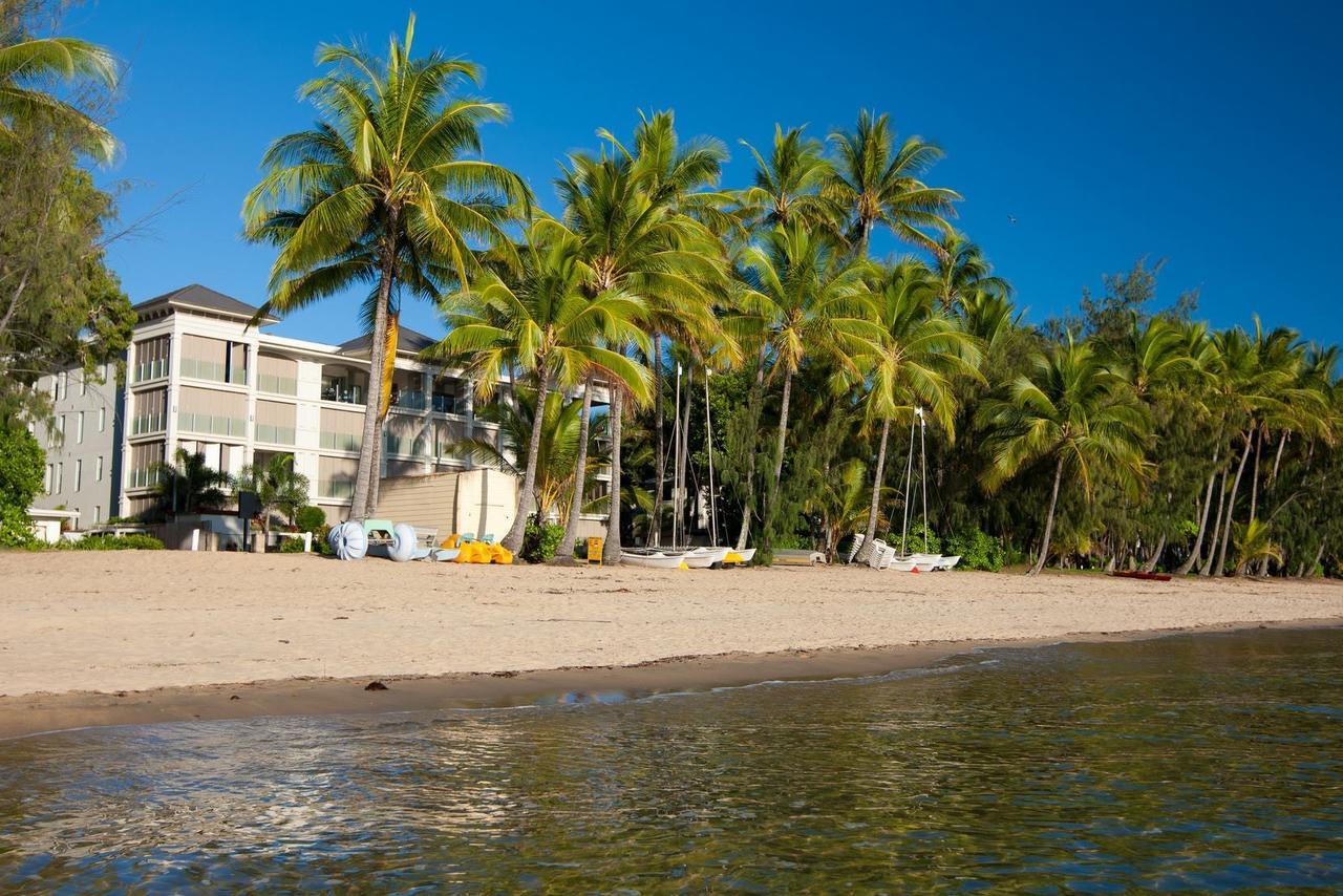 Island Views Beachfront Apartments Palm Cove Extérieur photo