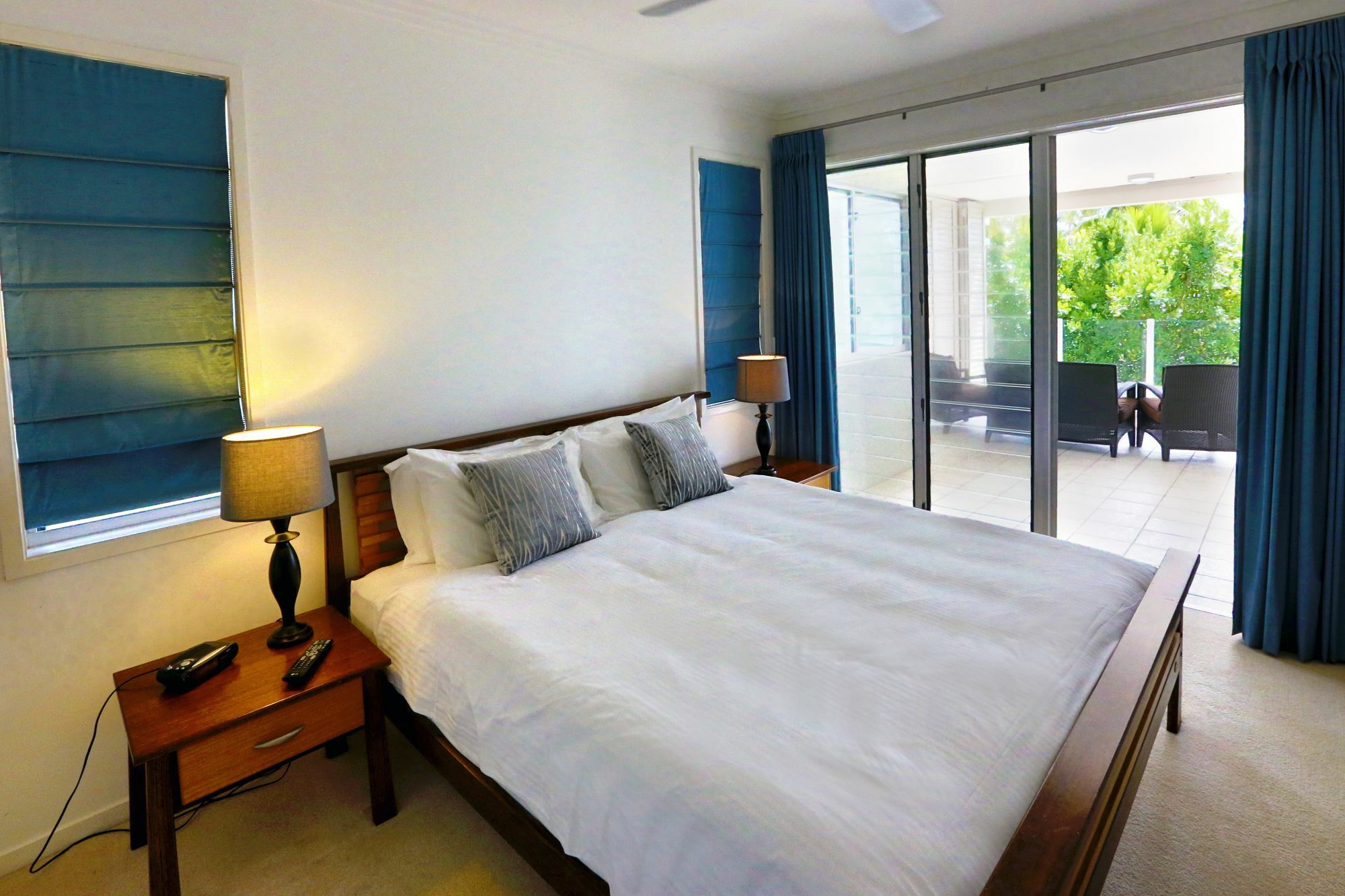 Island Views Beachfront Apartments Palm Cove Extérieur photo