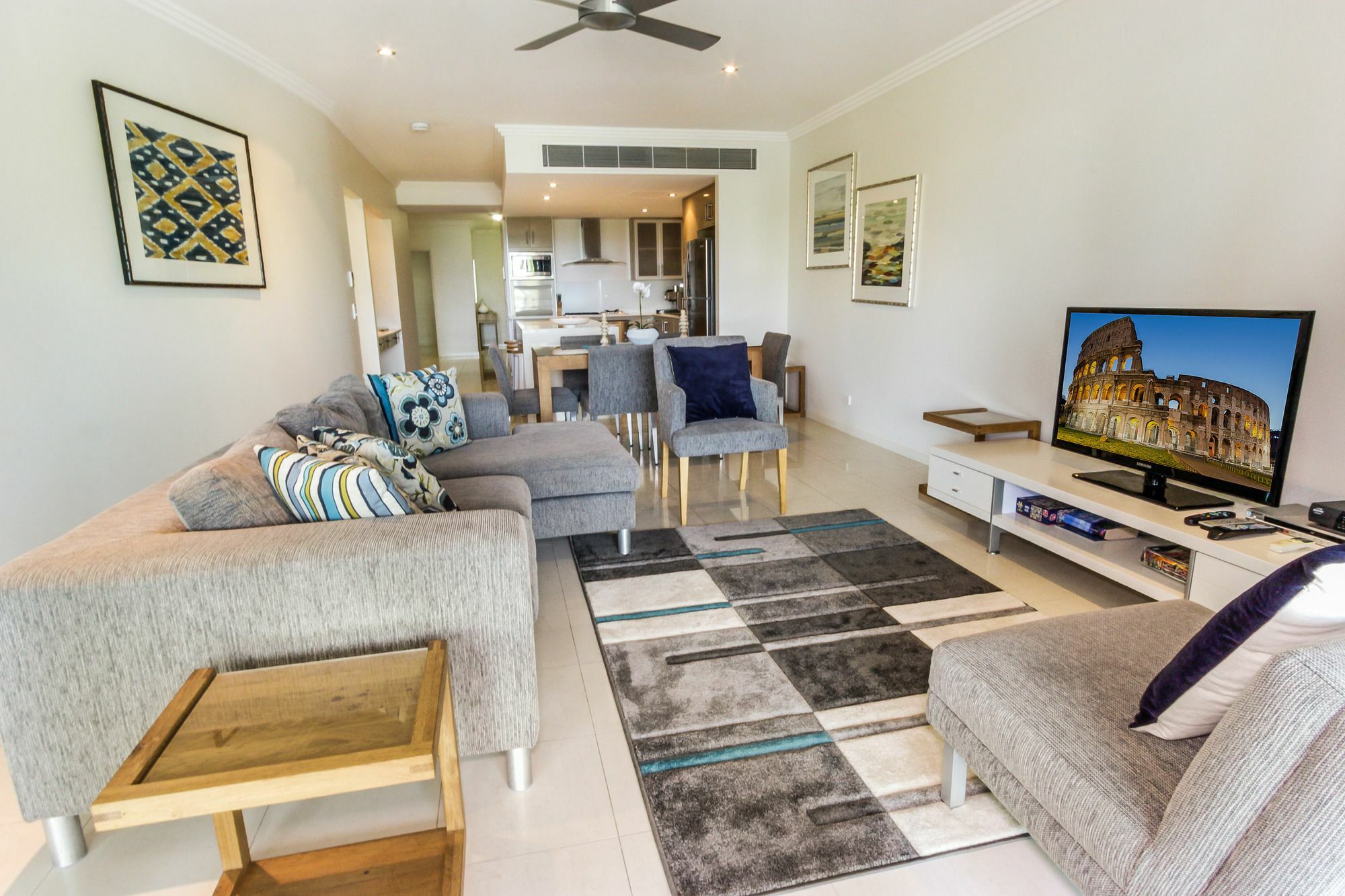 Island Views Beachfront Apartments Palm Cove Extérieur photo